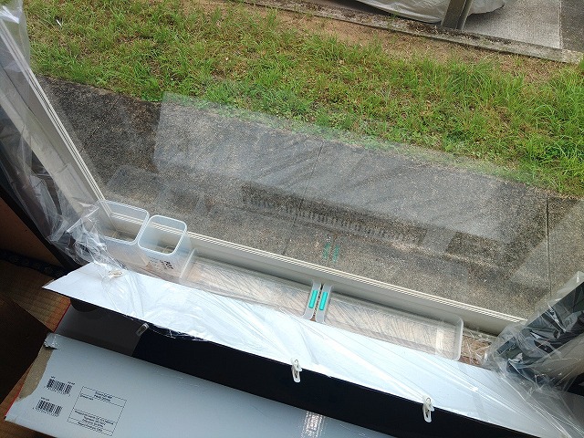 小野町にて窓枠部分から雨漏りしているお宅の調査。色々な部分に劣化が見られた