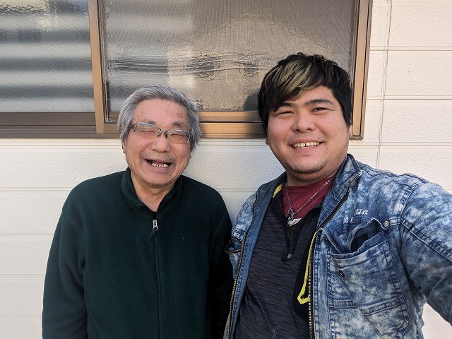 街の屋根やさんいわき店で工事を行ったお客様とのお写真