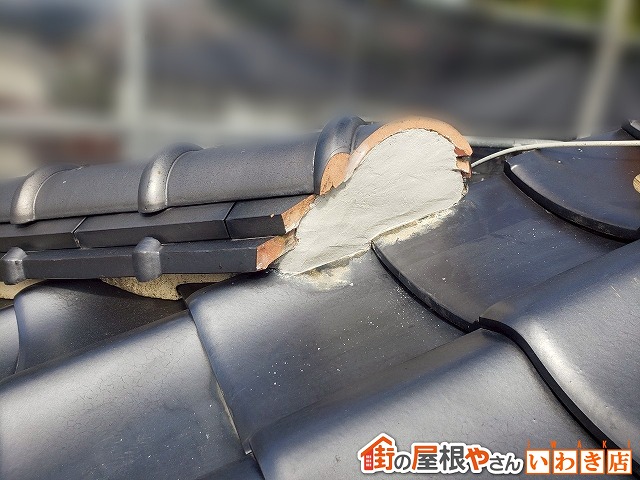 福島県郡山市　瓦屋根の漆喰詰め直し工事を行った状態