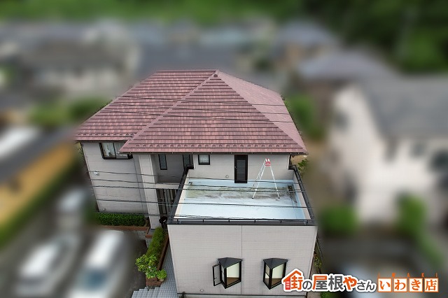 福島県南相馬市　屋根や外壁が傷んできている2階建て住宅