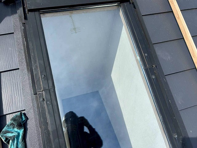 施工前の経年劣化が見られる天窓