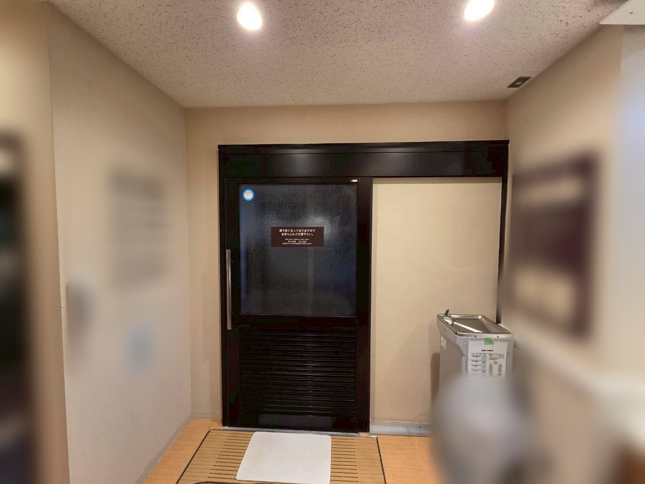 施工前の浴室と脱衣所を繋ぐ戸